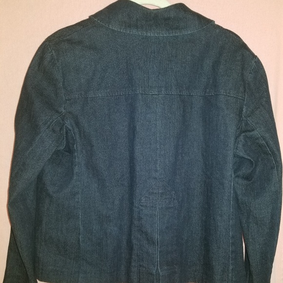 Jacket - Picture 3 of 6